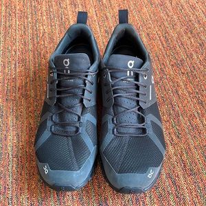 On Running Cloud 5 Waterproof
Black 10.5